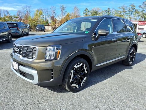 New 2025 Kia Telluride S image 8