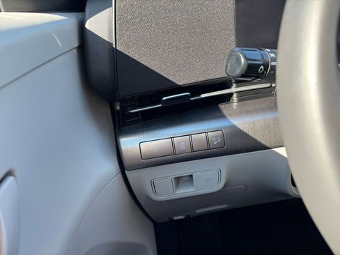 Used 2025 Hyundai Kona SEL image 35