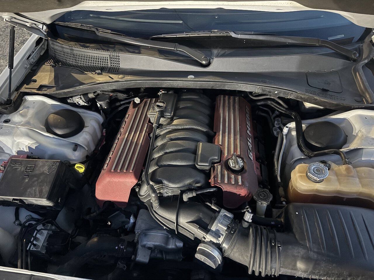 Used 2012 Chrysler 300 SRT8 w/ (19) Premium Speaker Group RWD image 11