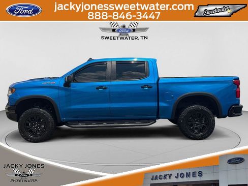 Used 2022 Chevrolet Silverado 1500 ZR2 w/ Technology Package AWD/4WD image 2
