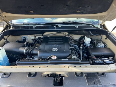 Used 2019 Toyota Tundra SR5 w/ SR5 Upgrade Package image 41