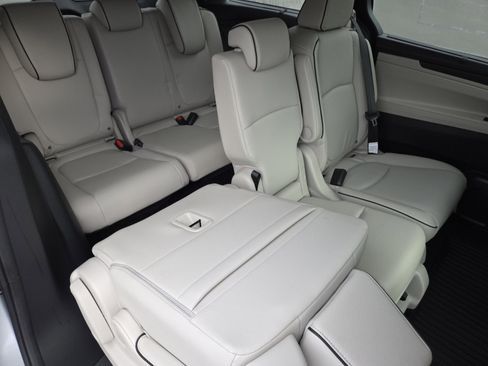 New 2026 Honda Odyssey Touring image 23