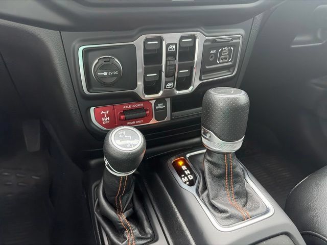 Used 2022 Jeep Gladiator Mojave w/ LED Lighting Group AWD/4WD image 15