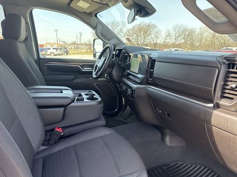Used 2025 Chevrolet Silverado 2500 LT w/ Convenience Package image 23