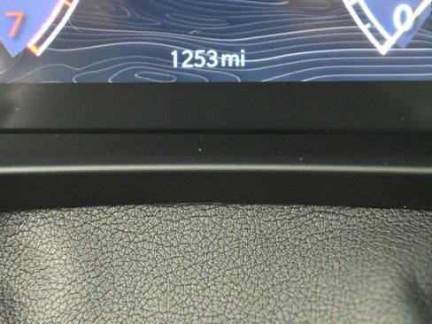 Used 2024 Jeep Grand Cherokee Overland w/ Luxury Tech Group IV image 35