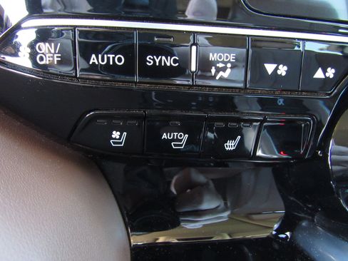 Certified 2023 Acura MDX w/Advance Package image 23