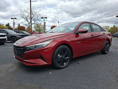 Used 2023 Hyundai Elantra Blue w/ Preferred Accessory Package image 1