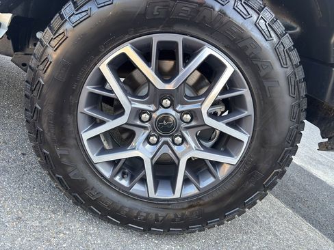 Used 2024 Jeep Wrangler Sahara image 12