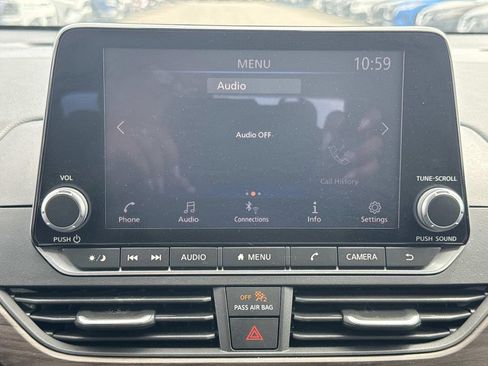 Used 2024 Nissan Altima 2.5 SV image 22