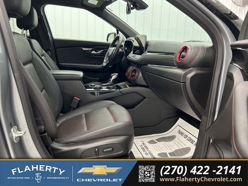 Used 2024 Chevrolet Blazer RS w/ Enhanced Convenience Package FWD image 15