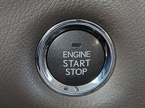 Used 2015 Lexus GX 460 w/ Premium Package image 17