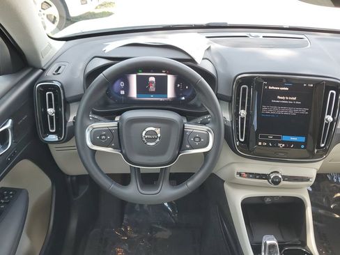 Used 2025 Volvo XC40 B5 Ultra w/ Protection Package AWD/4WD image 20