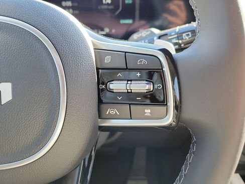 New 2026 Kia Carnival SX image 29