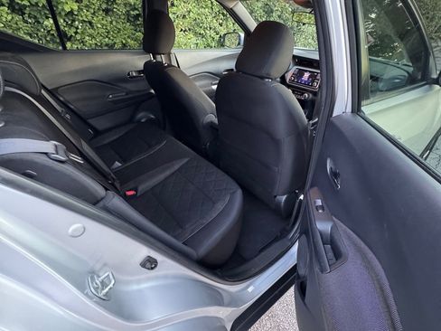 Used 2020 Nissan Kicks SV w/ Exterior Package image 14