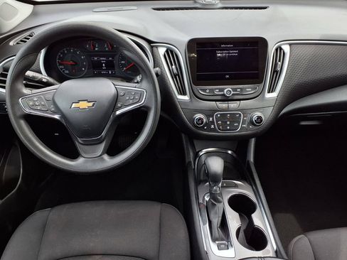 Used 2023 Chevrolet Malibu LT FWD image 12