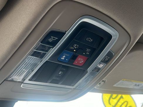 Used 2019 RAM 1500 Laramie image 16