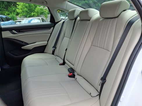 Used 2021 Honda Accord EX-L image 9