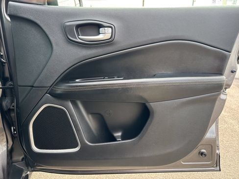 Used 2019 Jeep Compass Limited FWD image 23