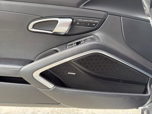 Used 2019 Porsche 911 Carrera 4S image 19