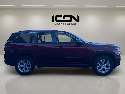 Used 2023 Jeep Grand Cherokee Limited w/ Luxury Tech Group II image 6