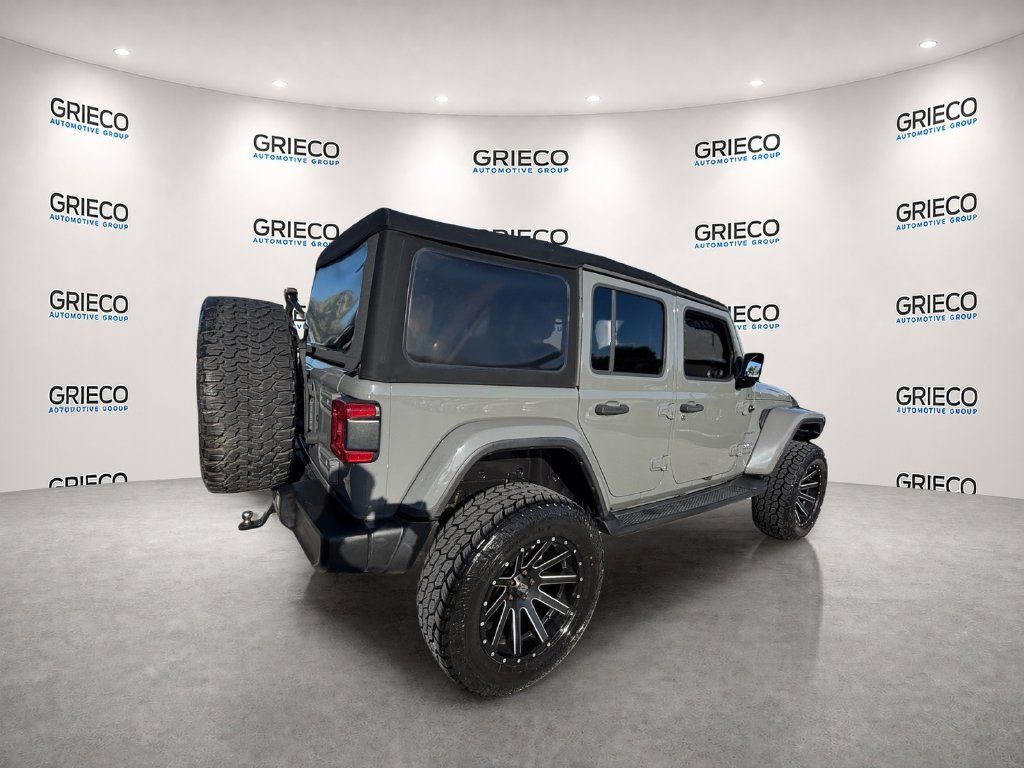 Used 2018 Jeep Wrangler Unlimited Sahara w/ LED Lighting Group AWD/4WD image 7