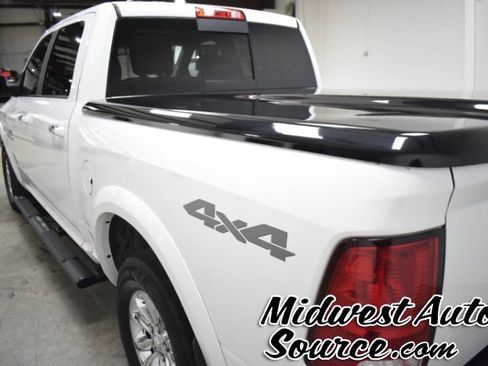 Used 2018 RAM 1500 SLT image 3