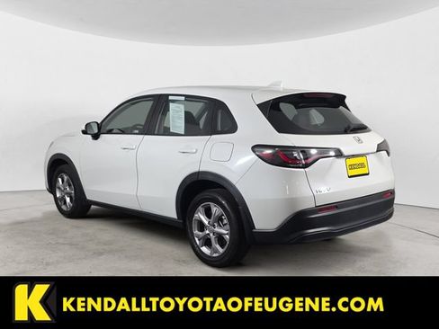 Used 2024 Honda HR-V LX image 3