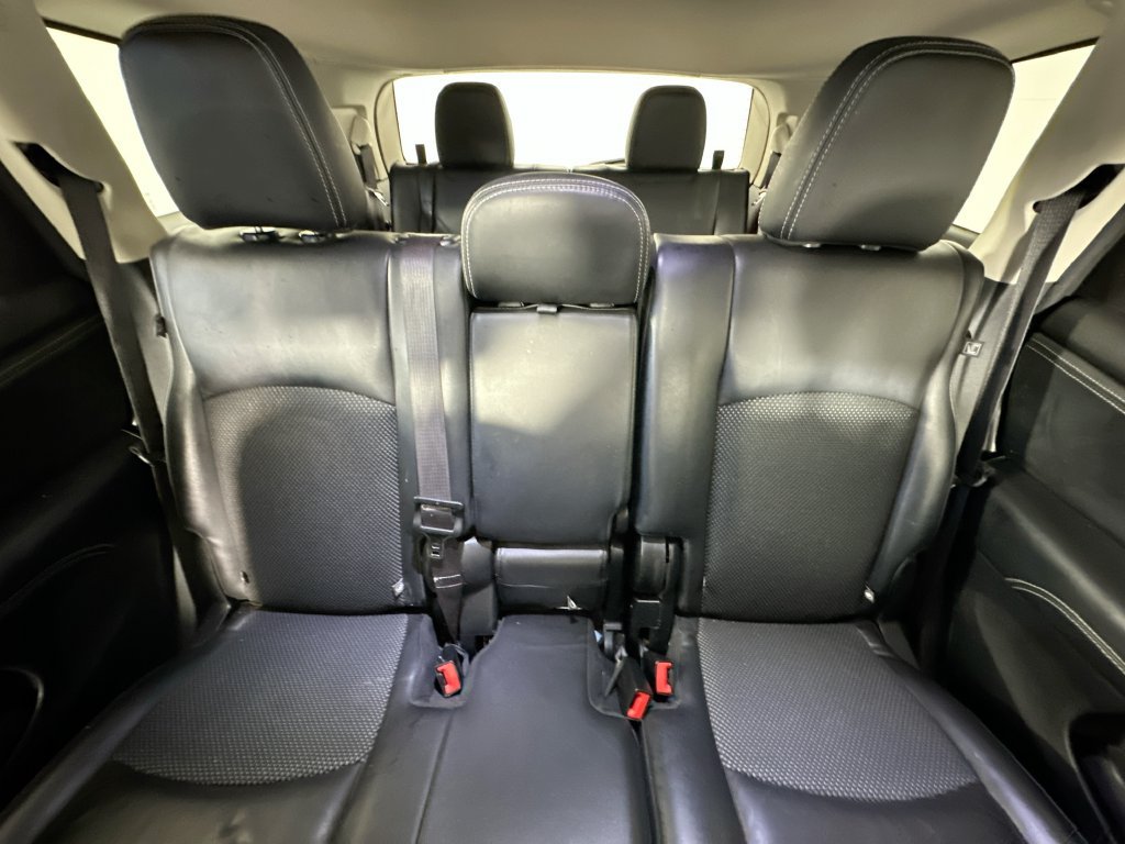 Used 2020 Dodge Journey Crossroad FWD image 13
