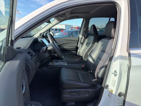 Used 2023 Honda Ridgeline RTL-E image 10