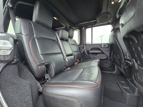 Used 2021 Jeep Wrangler Unlimited Rubicon w/ Dual Top Group image 15
