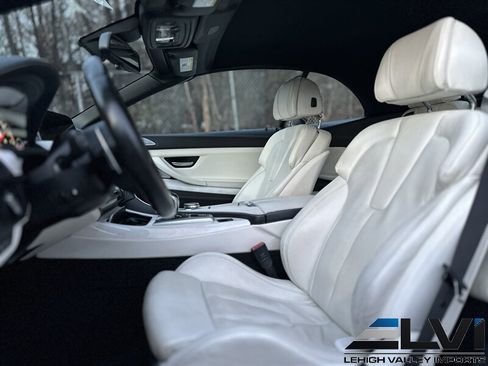 Used 2017 BMW M6 Convertible image 21
