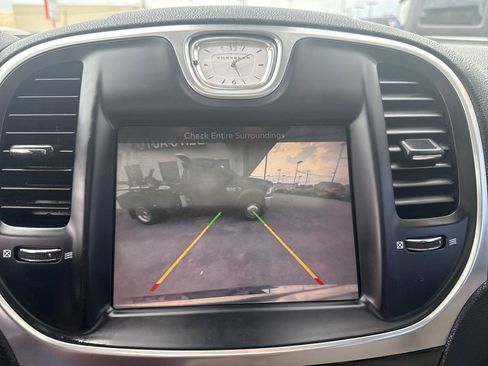 Used 2016 Chrysler 300 C w/ Safetytec Plus Group RWD image 22