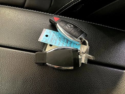 Used 2017 Mercedes-Benz C 300 4MATIC Sedan image 15