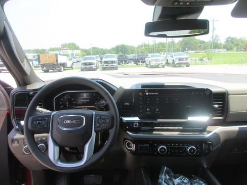 New 2026 GMC Sierra 2500 SLT AWD/4WD image 16