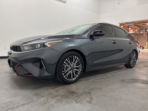 Used 2023 Kia Forte GT-Line w/ GT-Line Premium Package image 9