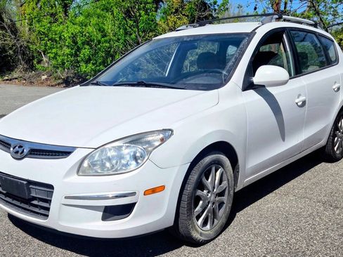 Used 2012 Hyundai Elantra w/ Preferred Pkg FWD image 1