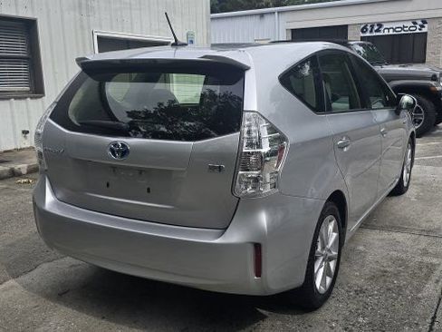 Used 2012 Toyota Prius V Five FWD image 5