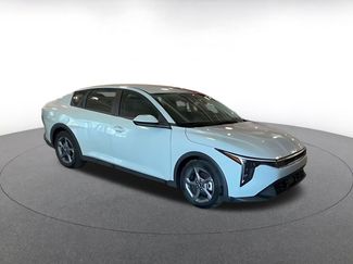 Used 2025 Kia K4 LXS video 2