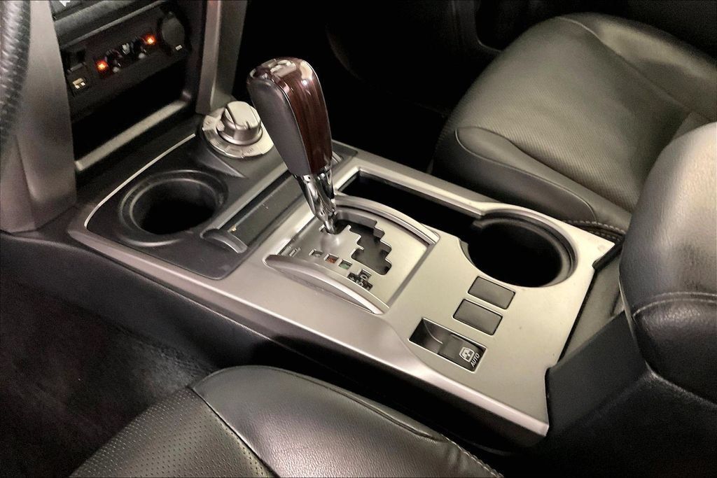 Used 2022 Toyota 4Runner Limited AWD/4WD image 17