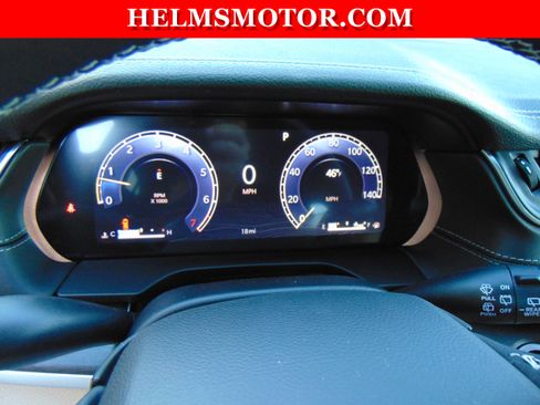 New 2025 Jeep Grand Cherokee Limited RWD image 21