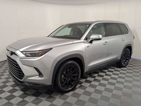 Certified 2026 Toyota Grand Highlander AWD image 2