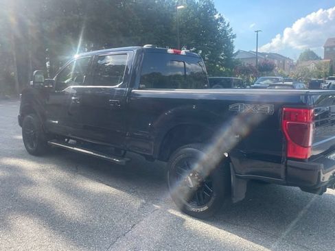 Used 2022 Ford F250 Lariat w/ Black Appearance Package AWD/4WD image 6