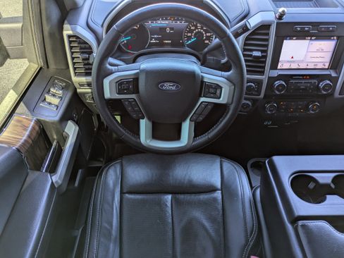 Used 2018 Ford F150 Lariat image 4