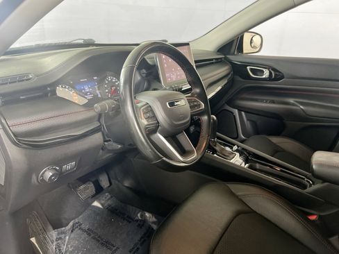 Used 2022 Jeep Compass Trailhawk w/ Trailhawk Convenience Group image 9