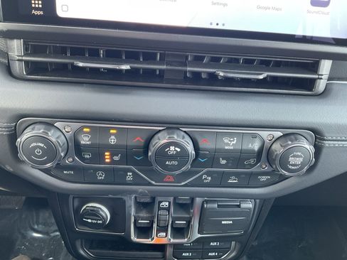 New 2026 Jeep Wrangler Sahara image 24