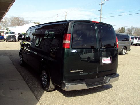Used 2014 Chevrolet Express 1500 LT w/ LT Preferred Equipment Group image 5