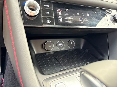 Used 2025 Genesis G70 3.3T Advanced RWD image 20