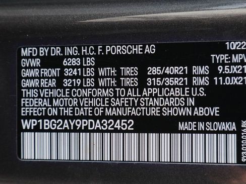 Used 2023 Porsche Cayenne GTS image 34