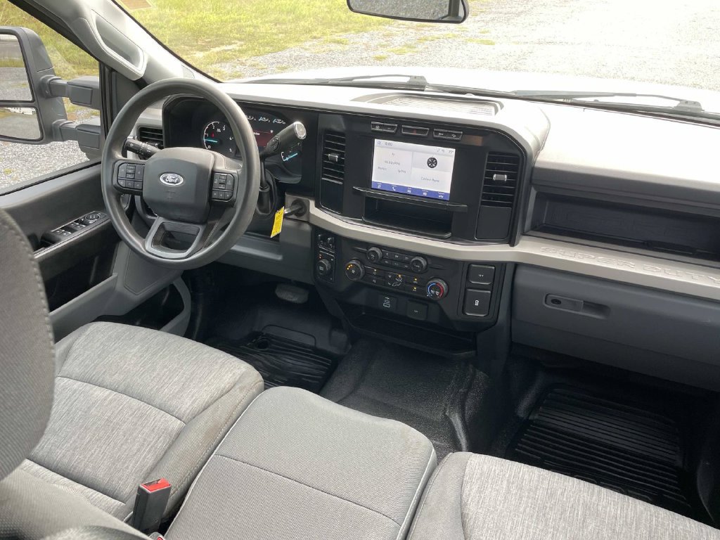 Used 2023 Ford F350 XL w/ 360-Degree Camera Package AWD/4WD image 27