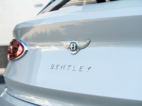 Certified 2025 Bentley Bentayga image 50